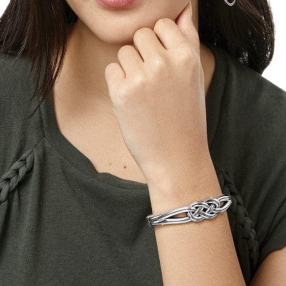 $72 Brighton "Interlok" Hinged Bangle w Celtic Knot! Bestselling Current Style! - Picture 4 of 16